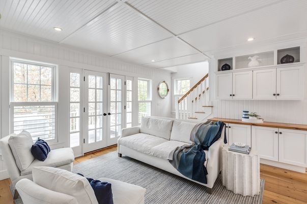 Interior, Living room, Recessed Lighting, Wood Texture Flooring