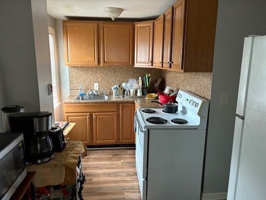 Interior, Kitchen, Wood Texture Flooring