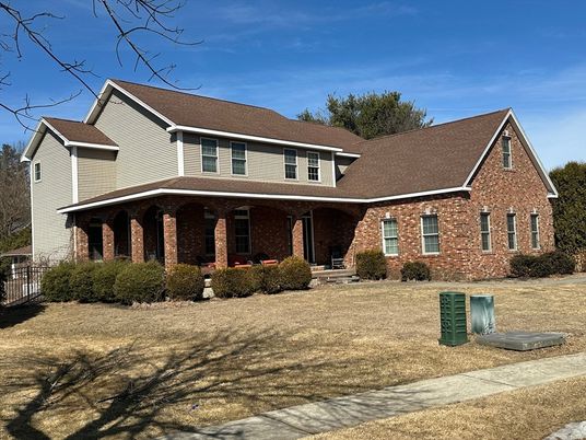 Exterior, Facade, Brick Facade, Brick Traditional