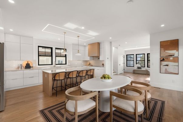 Dining room, Interior, Kitchen, Pendant Lights, Recessed Lighting, Wood Texture Flooring