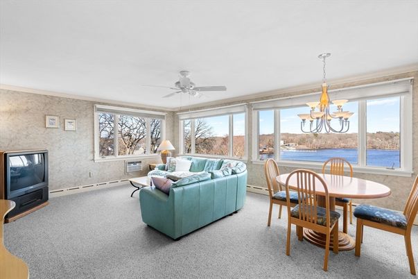Chandelier, Dining room, Interior, Living room, Water