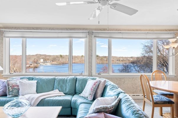 Dining room, Interior, Living room, Water