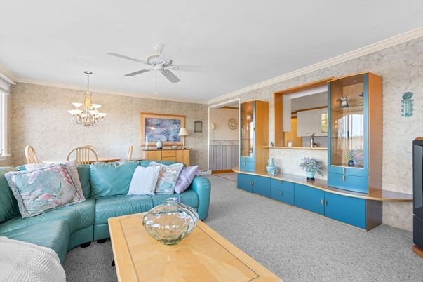 Chandelier, Dining room, Interior, Living room