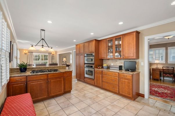 Interior, Kitchen, Pendant Lights, Recessed Lighting, Stainless Steel Appliances