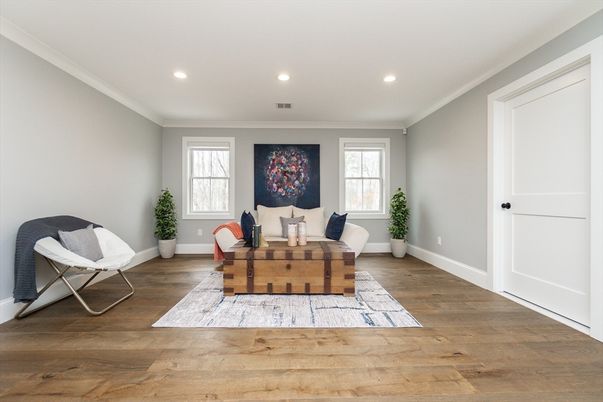 Interior, Living room, Recessed Lighting, Wood Texture Flooring