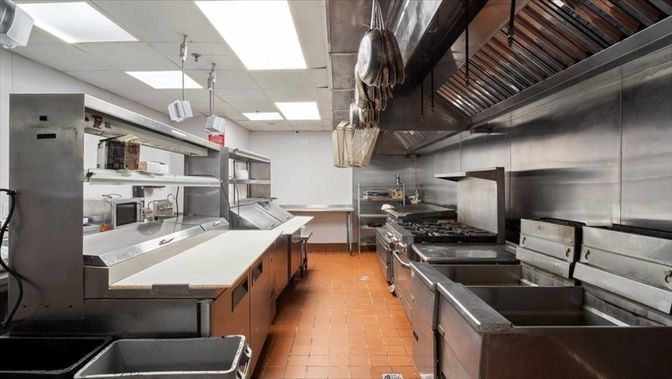 Interior, Kitchen, Pendant Lights, Stainless Steel Appliances