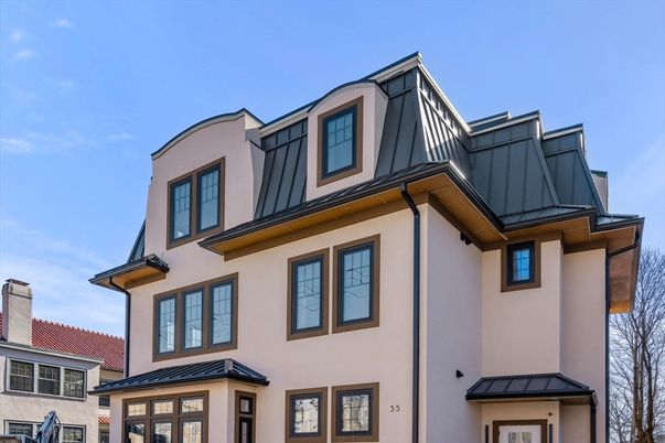Exterior, Facade, Rowhouse