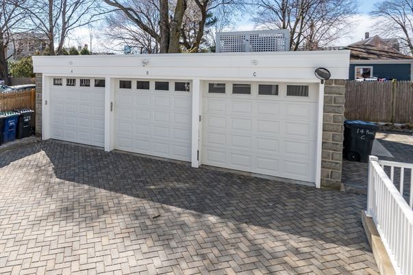 Detached Garage, Exterior
