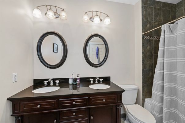 Bathroom, Dual Sink Vanities, Interior