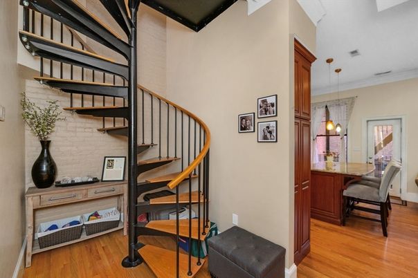 Interior, Pendant Lights, Wood Texture Flooring