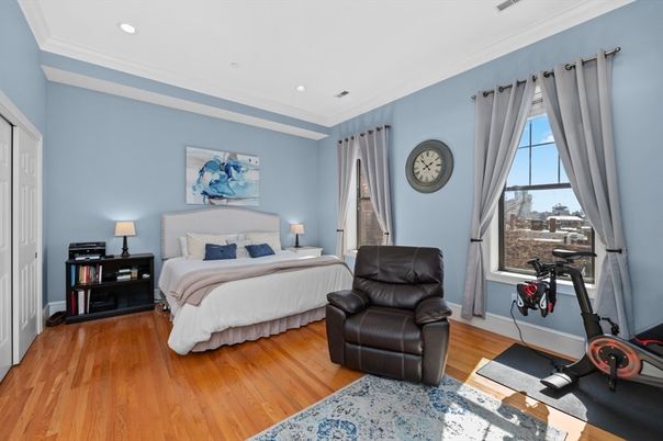 Bedroom, Fitness Equipment, Interior, Recessed Lighting, Wood Texture Flooring