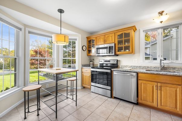 Interior, Kitchen, Pendant Lights, Stainless Steel Appliances