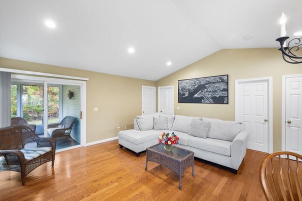 Interior, Living room, Recessed Lighting, Wood Texture Flooring