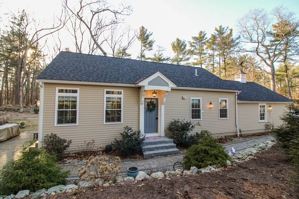 Exterior, Facade, Cape Cod