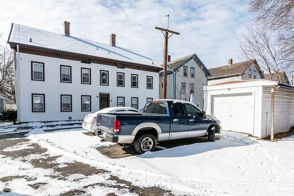 Detached Garage, Exterior