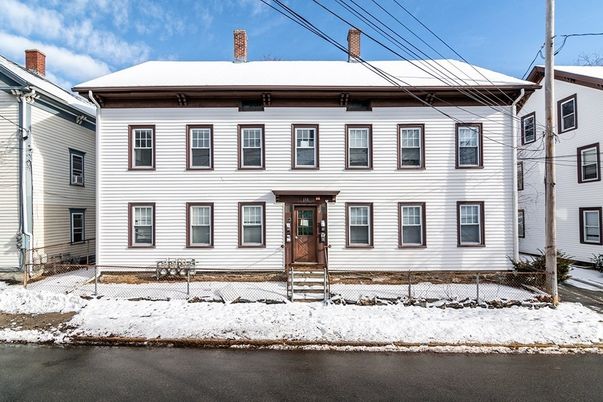 Exterior, Facade, Georgian