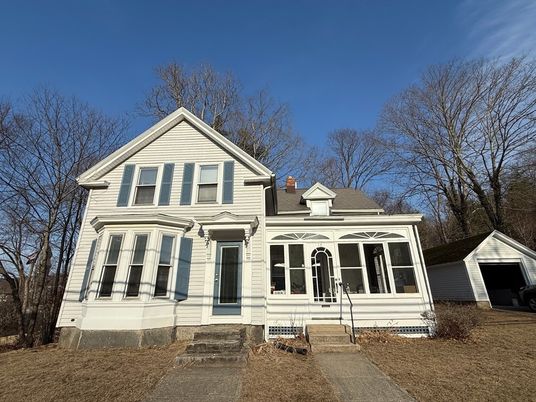 Exterior, Facade, Queen Anne Victorian