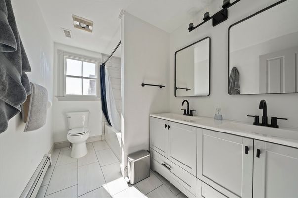 Bathroom, Dual Sink Vanities, Interior