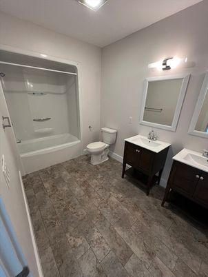 Bathroom, Dual Sink Vanities, Interior