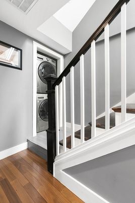 Interior, Utility Closets, Washer, Wood Texture Flooring