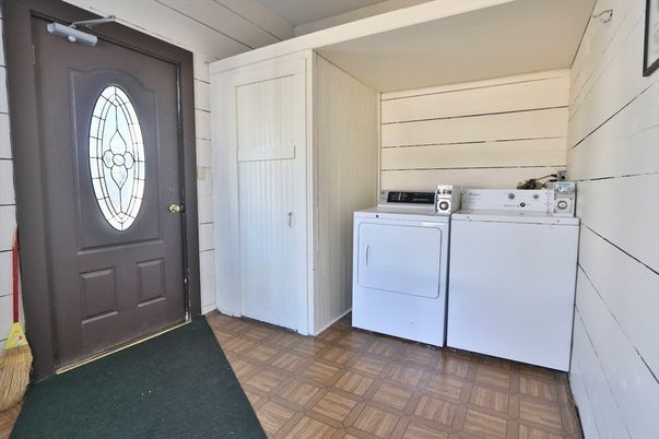 Interior, Washer