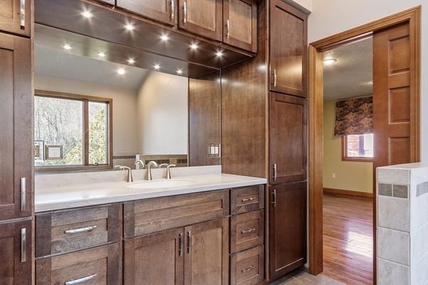 Bathroom, Interior, Recessed Lighting, Wood Texture Flooring