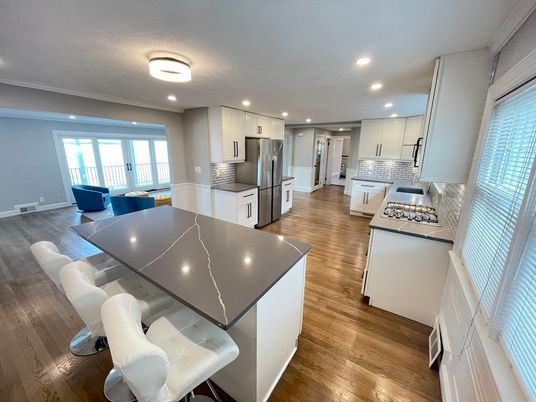 Dining room, Interior, Kitchen, Recessed Lighting, Stainless Steel Appliances, Wood Texture Flooring
