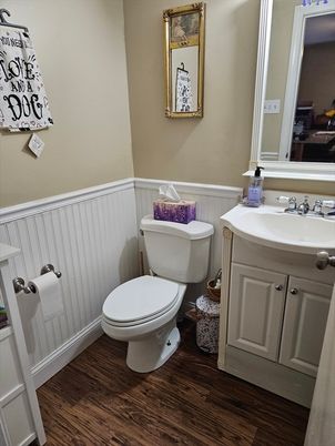 Bathroom, Interior, Wood Texture Flooring