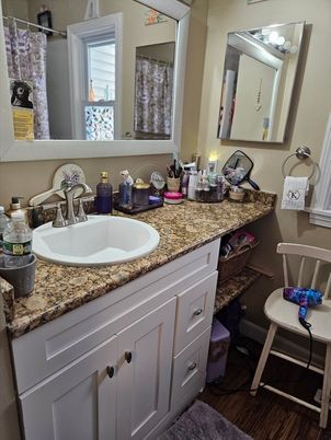 Bathroom, Dual Sink Vanities, Interior