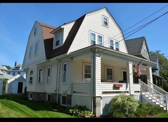 Exterior, Facade, Queen Anne Victorian