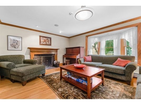 Fireplace, Interior, Living room, Piano, Recessed Lighting, Wood Texture Flooring