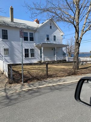 Exterior, Facade, Water, Farmhouse