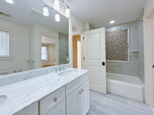 Bathroom, Dual Sink Vanities, Interior, Recessed Lighting
