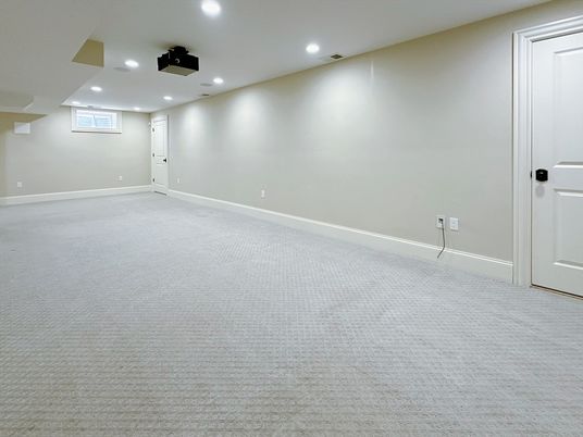 Empty room, Interior, Recessed Lighting