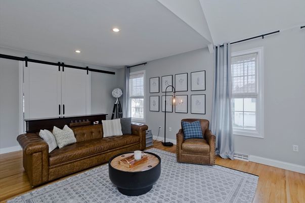 Interior, Living room, Recessed Lighting, Wood Texture Flooring