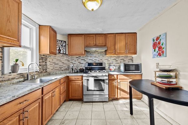 Interior, Kitchen, Stainless Steel Appliances