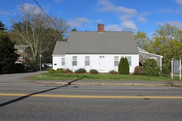 Exterior, Facade, Cape Cod