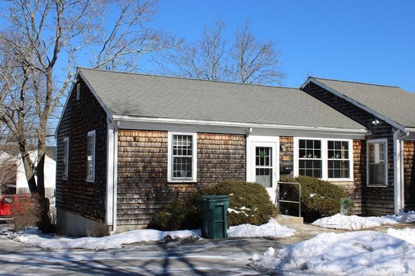 Exterior, Facade, Cape Cod