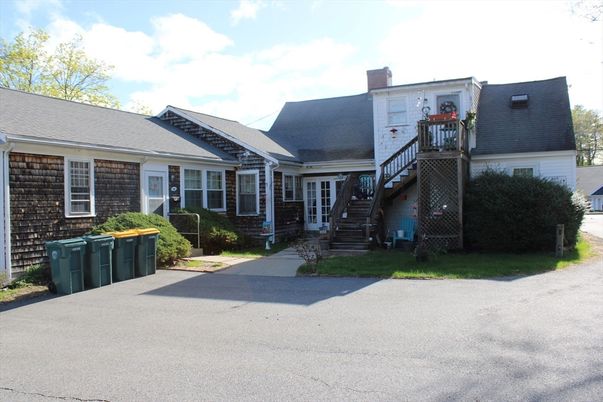 Exterior, Facade, Cape Cod