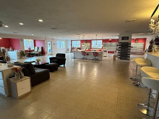 Interior, Living room, Pendant Lights, Recessed Lighting