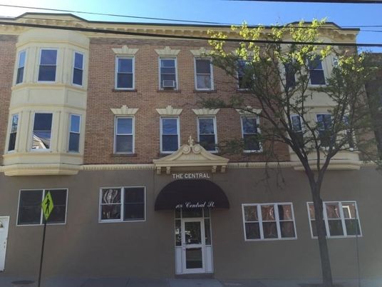Exterior, Facade, Brick Facade, Rowhouse