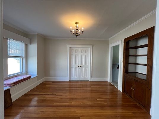 Chandelier, Empty room, Interior, Wood Texture Flooring