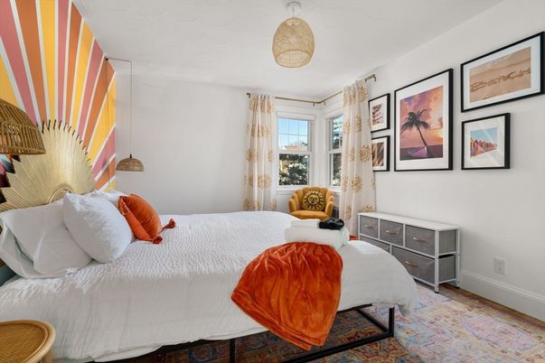 Bedroom, Interior, Pendant Lights