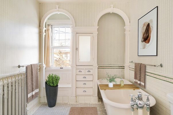 Bathroom, Free Standing Baths, Interior
