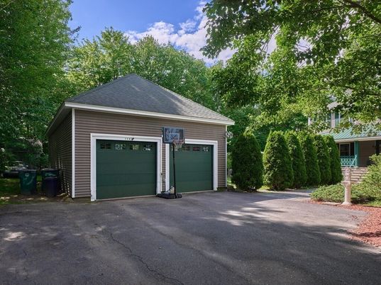 Detached Garage, Exterior