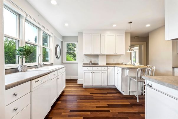 Interior, Kitchen, Pendant Lights, Recessed Lighting, Wood Texture Flooring