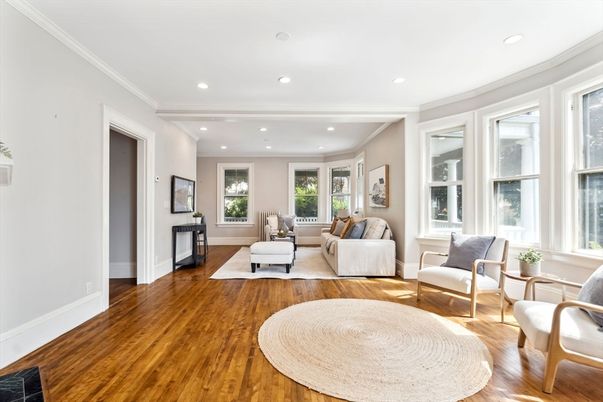 Interior, Living room, Recessed Lighting, Wood Texture Flooring