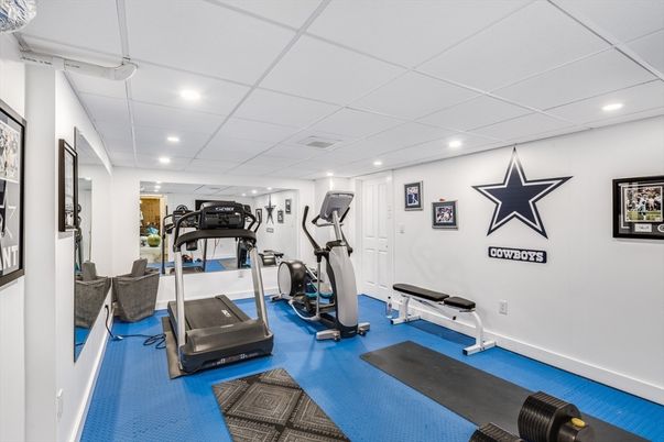Fitness Equipment, Interior, Recessed Lighting
