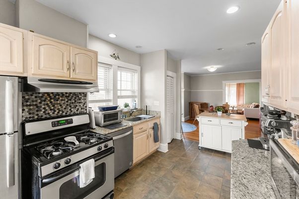 Interior, Kitchen, Living room, Recessed Lighting, Stainless Steel Appliances
