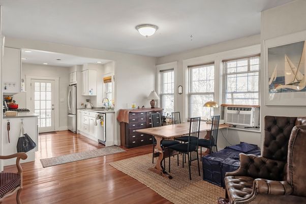 Dining room, Interior, Kitchen, Recessed Lighting, Wood Texture Flooring